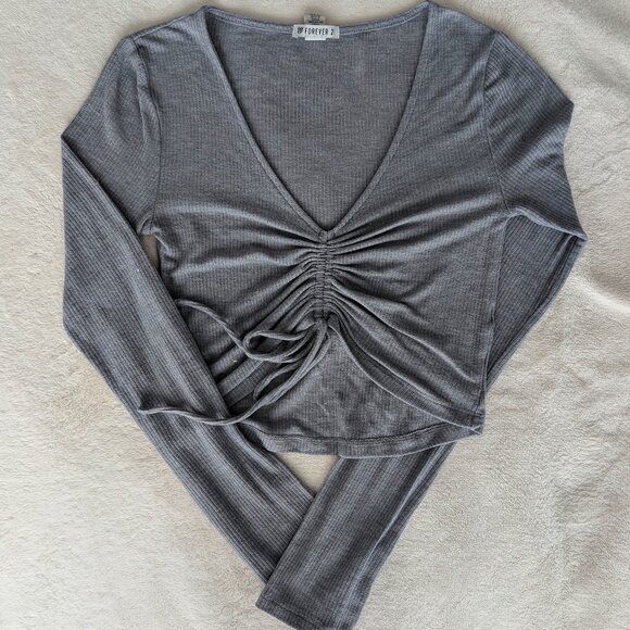 Grey Ribbed Cinched Crop Top - Picture 4 of 6